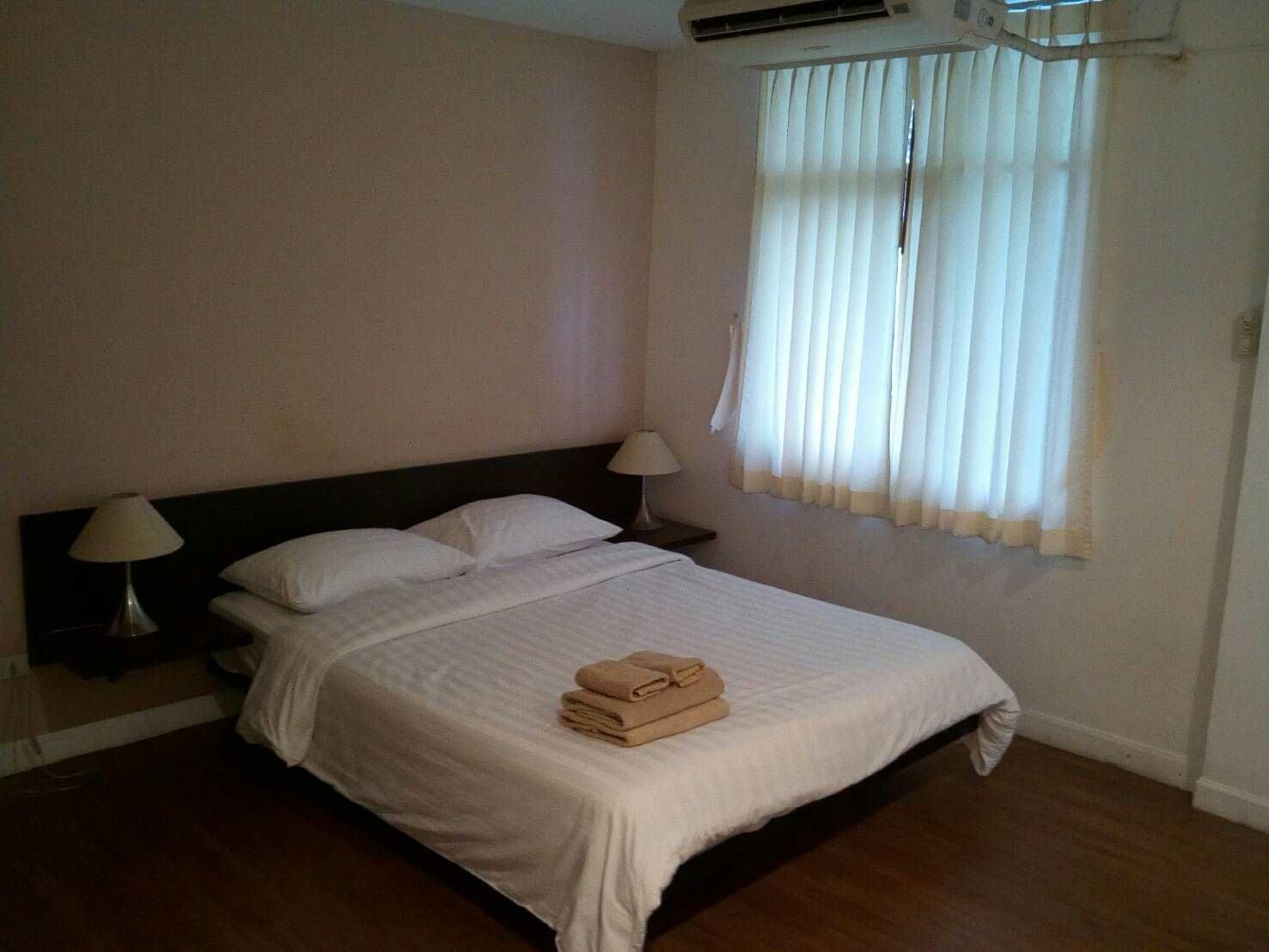 G9Bangkok Hostel Екстериор снимка