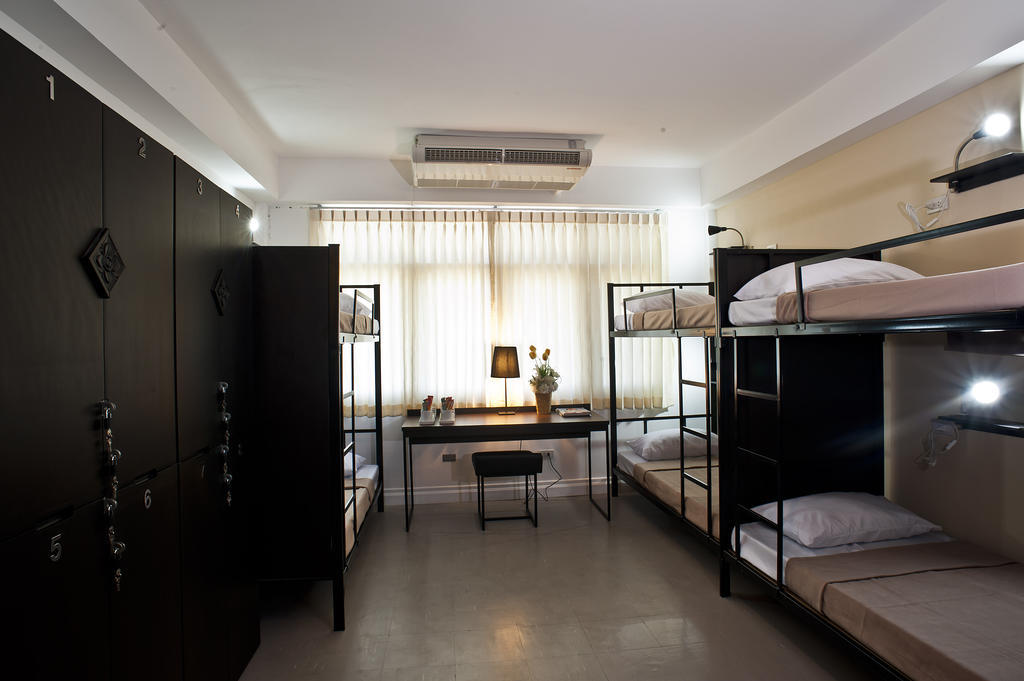 G9Bangkok Hostel Екстериор снимка